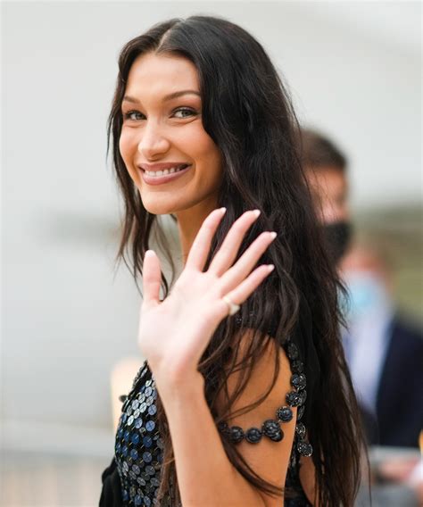 top 121 bella hadid real hair color polarrunningexpeditions