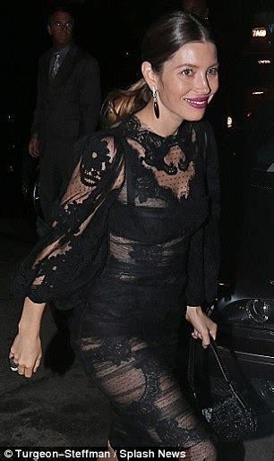 Jessica Biel S VMAs Sheer Black Lace Dress Is Similar To One Her Husband Justin Timberlake S Ex