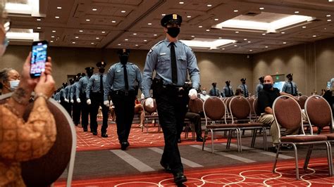 Minneapolis Police Welcome Recruits Who Pulled Together As A Class