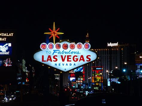 Las Vegas Signs Night Wallpapers 4k Hd Las Vegas Signs Night