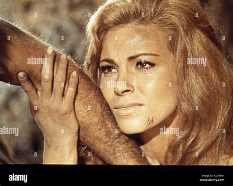 Raquel Welch One Million Years Hi Res Stock Photography And Images Alamy