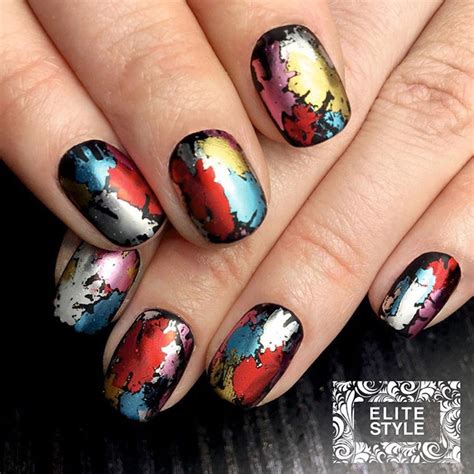 Could a black line on nail mean splinter hemorrhages? 12 Brilliant Foil Nail Designs to Try This Weekend