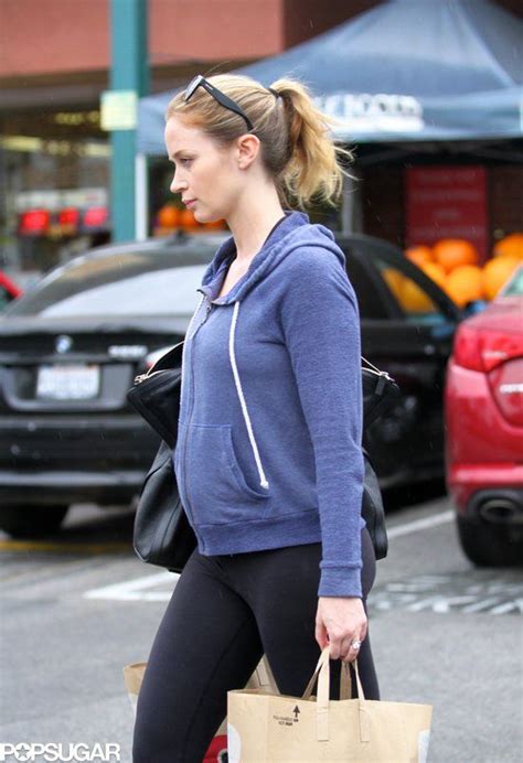 See Emily Blunt S Growing Baby Bump Emily Blunt Pregnant