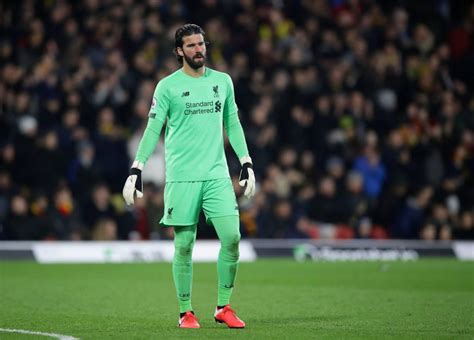 Alisson becker's bio and a collection of facts like bio, net worth, current team, nationality, contract, salary, transfer, injury, age, facts, wiki, affair, wife, parents, height, gloves, brazil, goalkeeper, liverpool, premier league, famous for, biography, birthday and more can also be found. Liverpool mist Alisson tegen Bournemouth en misschien ook ...