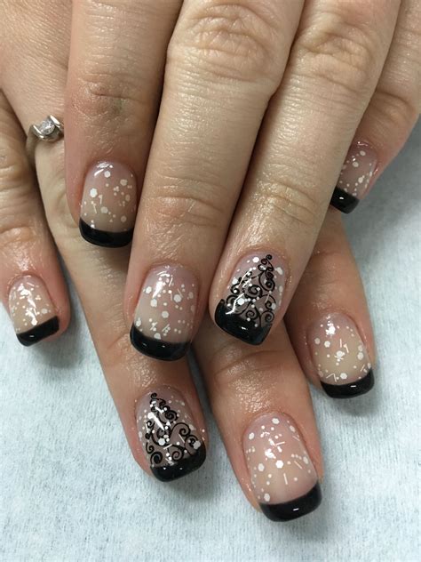 Christmas Winter Snowglobe Christmas Tree Black French Gel Nails Gel