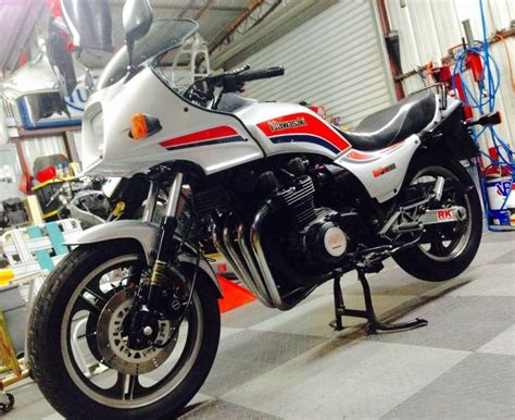 Kawasaki gpz, 1986, motorcycle 1000rx. 1984 Kawasaki GPZ1100 | Bike-urious