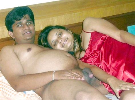Indian Couple Enjoying Holiday 37 Pics