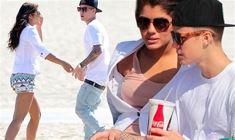 Justin Bieber Gets Close With New Model Girlfriend Yovanna Ventura