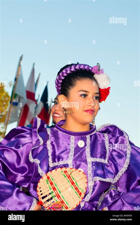 Traditional Mexican Folk Music Hi Res Stock Photography And Images Alamy