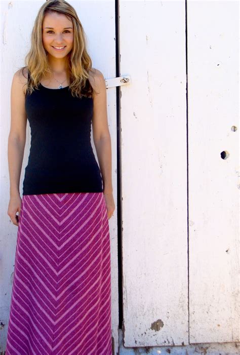 Maxi Skirt With A Fitted Black Tank My Style Fashion Style