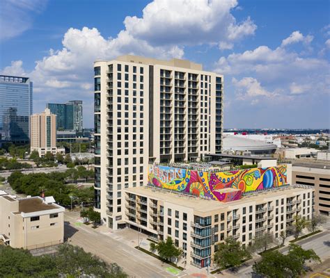 Apartments in Houston, TX | Neighborhood | Camden Downtown