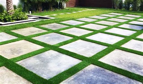 Here you may to know how to lay pavers in grass. Artificial Grass Between Pavers - Everything You Need to Know