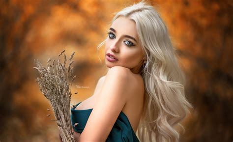 wallpaper women maksim romanov portrait depth of field blonde 2560x1566 motta123