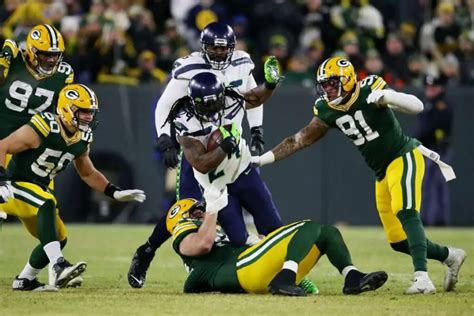 Marshawn Lynch Credits Aaron Rodgers For His Breakout At Cal