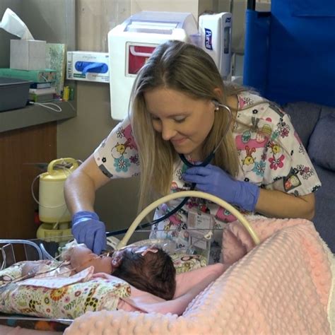 Woman Born As 1 Pound Preemie Speaks Out About Working In The Nicu That