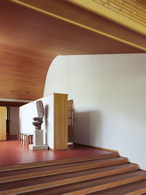 This masterpiece is alvar aalto's only building in france, designed for the french art dealer louis carré and his wife olga in 1959. Alexandre Tabaste - FRENCH Maison Louis Carré | Maison ...