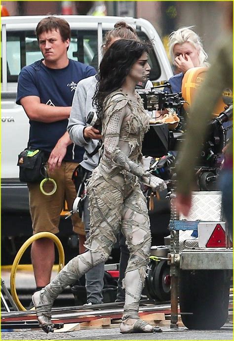 Full Sized Photo Of Sofia Boutella Films The Mummy In Full Costume Makeup 01 Photo 3702684