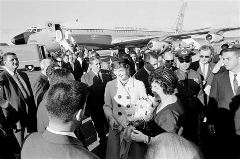 St 285 57 61 First Lady Jacqueline Kennedy Arrives In San Juan Puerto