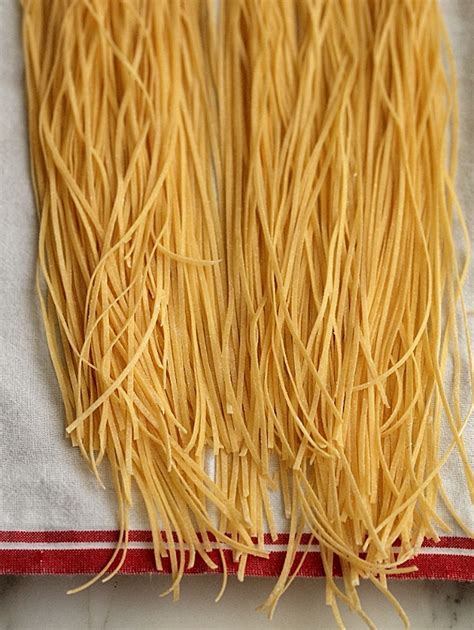 Chubby Hubby - Pantry Basics: How to make semolina pasta at home