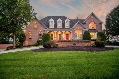 Search homes for sale in hendersonville, tn. Homes for Sale Search in Hendersonville TN #homes #forsale ...