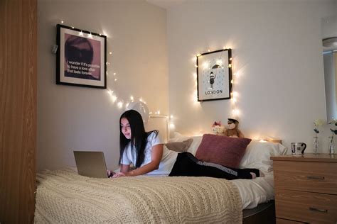 25 Cute Ideas To Decorate Uni Room On A Budget