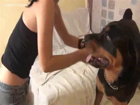 Dog Fuck With A Gorgeous Woman