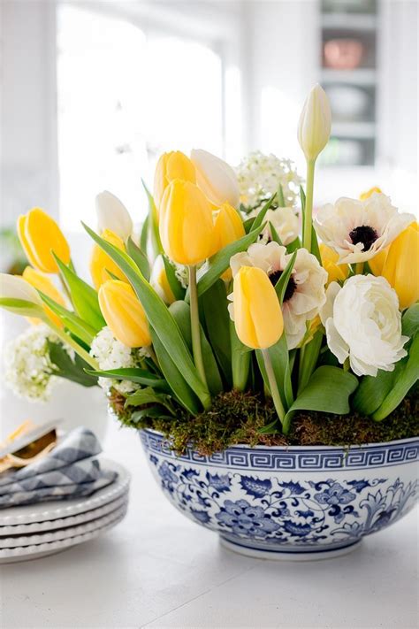 Learn How To Arrange A Beautiful Centerpiece Using A Shallow Bowl And