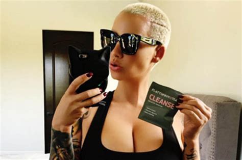 Amber Rose Puts Rockin Curves On Full Display In Skintight Get Up