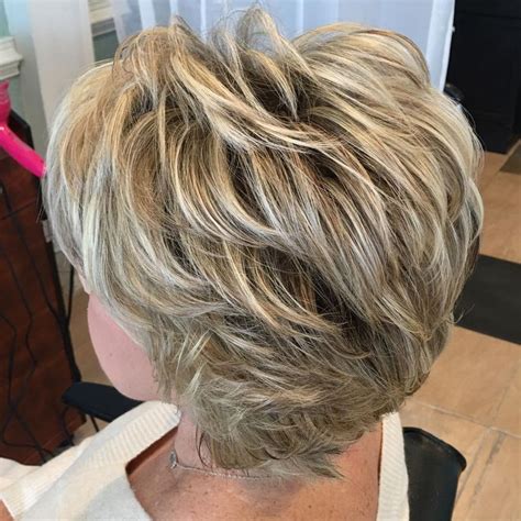 Short To Medium Feathered Hairstyle For Older Women Modern Hairstyles