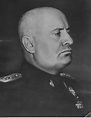 Datei:Benito Mussolini portrait as dictator (retouched).jpg – Wikipedia