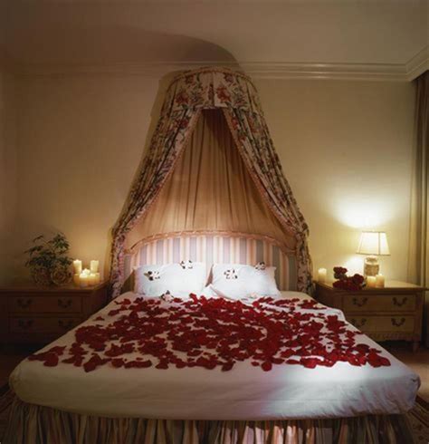 32 Amazing Romantic Bedroom Decorating Ideas You Will Love 21