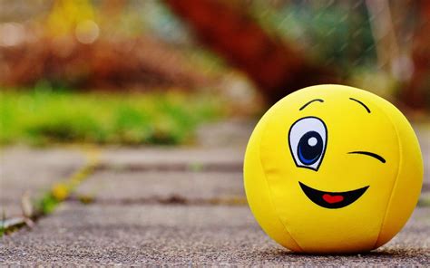 Smiley Face Hd Wallpaper Smile Wallpaper Smiley Face Images Hd Cute