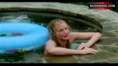 Daryl Hannah Nude In Pool Keeping Up With The Steins
