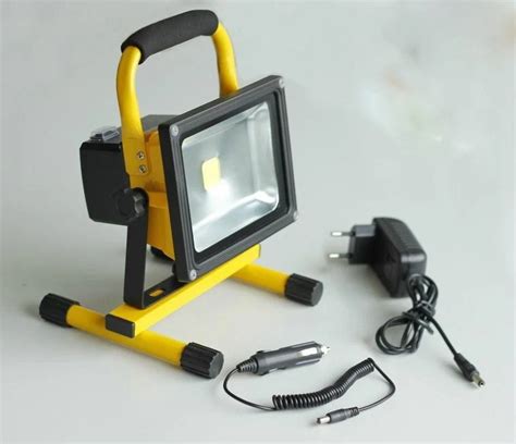 Free Express 10w 20w 30w 50w Portable Led Floodlight Rechargeable
