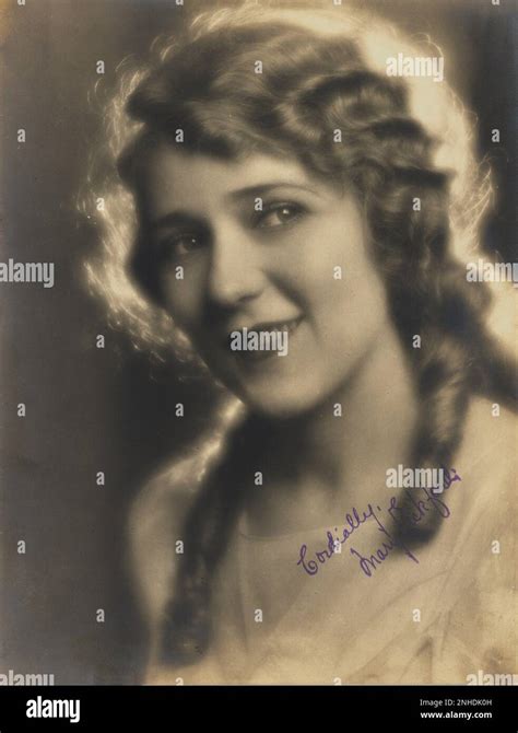 1920 s the silent movie actress mary pickford born gladys m smith toronto canada 1893