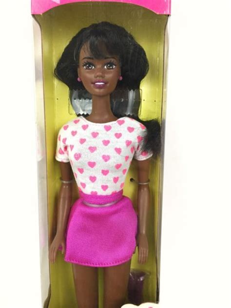 Vintage Pretty Hearts Barbie African American 1995 Mattel 14474 Pink