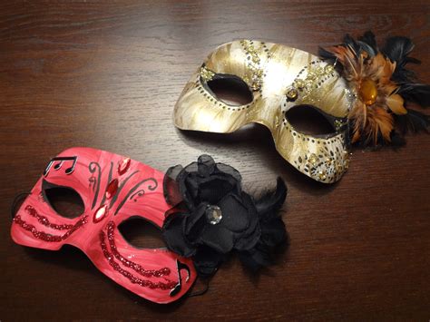 Sammie Girl 3 Masquerade Masks For Prom This Year