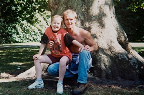 Adeles Estranged Dad Mark Evans Dies After Battle With Cancer