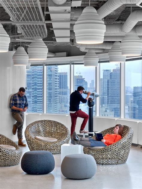 A Tour Of Linkedins Beautiful New Toronto Office Office Lounge
