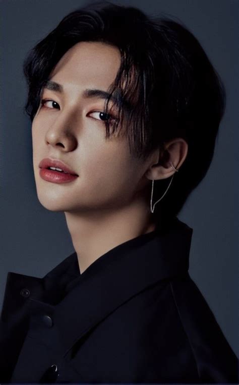 His height is 1.78 m and weight is 65 kg. #STRAYKIDS #HYUNJIN | Felix stray kids, Stray, Kids
