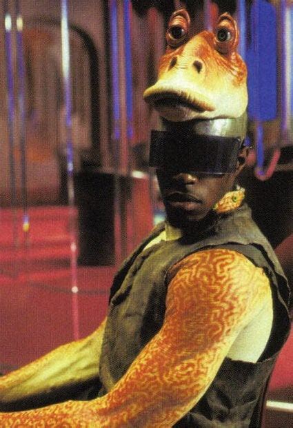 This Is How Jar Jar Binks Looked On The Set Of Star Wars Pics