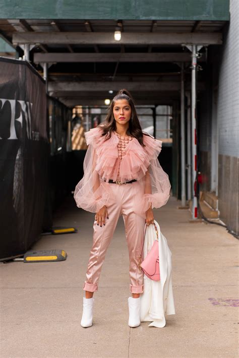Valentines Day Outfit Ideas From Fashion Week Street Style Karya