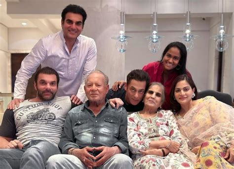 Salman Khan Shares Family Picture With Salim And Salma Khan On Eid