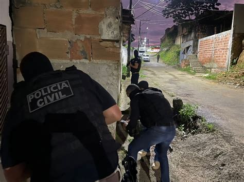 Homem é preso suspeito de tentar matar ex companheira a facadas no norte da Bahia Bahia G