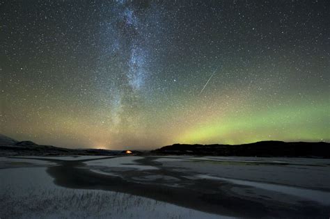 Mark Your Calendar A Gorgeous Meteor Shower Peaks This Month Meteor