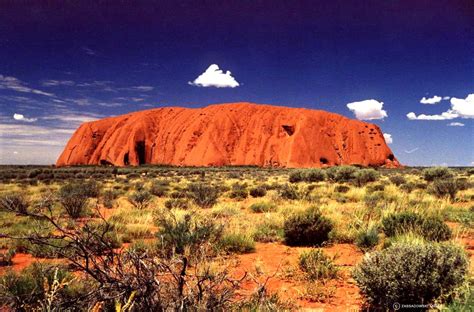 Images Cart Ayers Rock In Uluru National Park Australia
