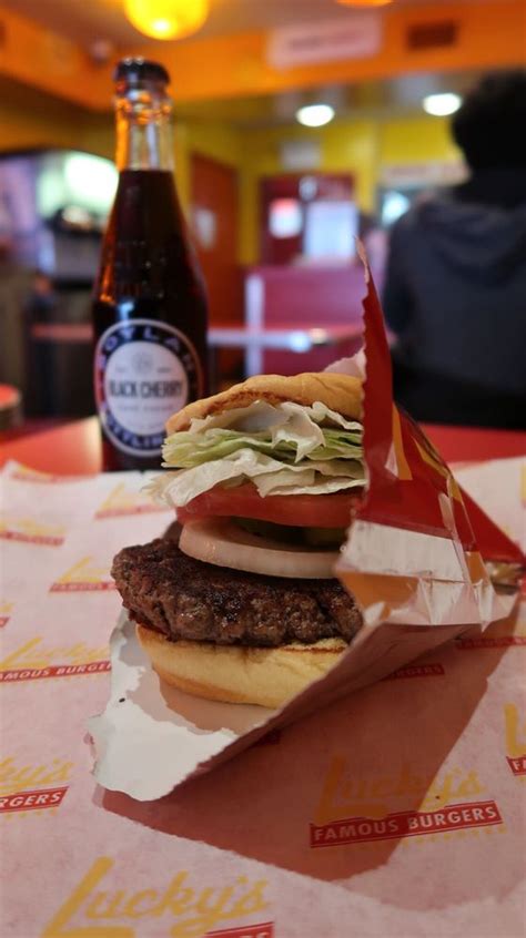 Luckys Famous Burgers Restaurant In Manhattan Menus And Photos