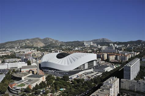 o.ɛm, locally oˈɛmə) or simply marseille. Le stade vélodrome de Marseille entre en jeu