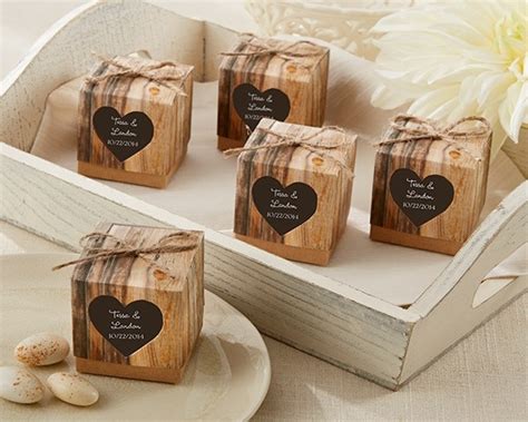 Rustic wedding favors ideas – pass the romantic love to your guests