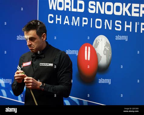 Ronnie Osullivan In Action During Day Seven Of The Betfred World Snooker Championships At The